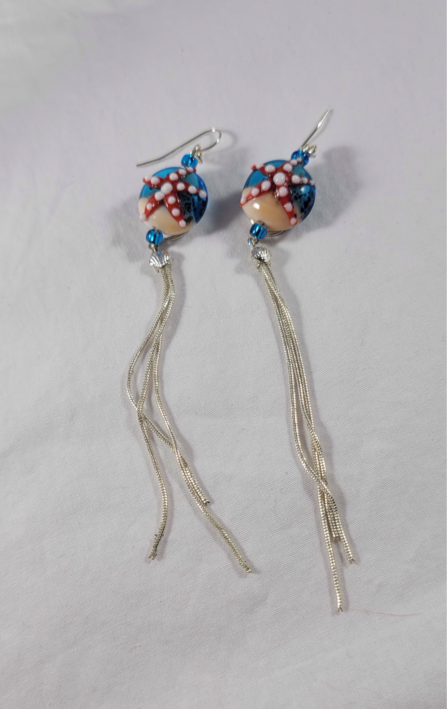 Starfish dangling earrings