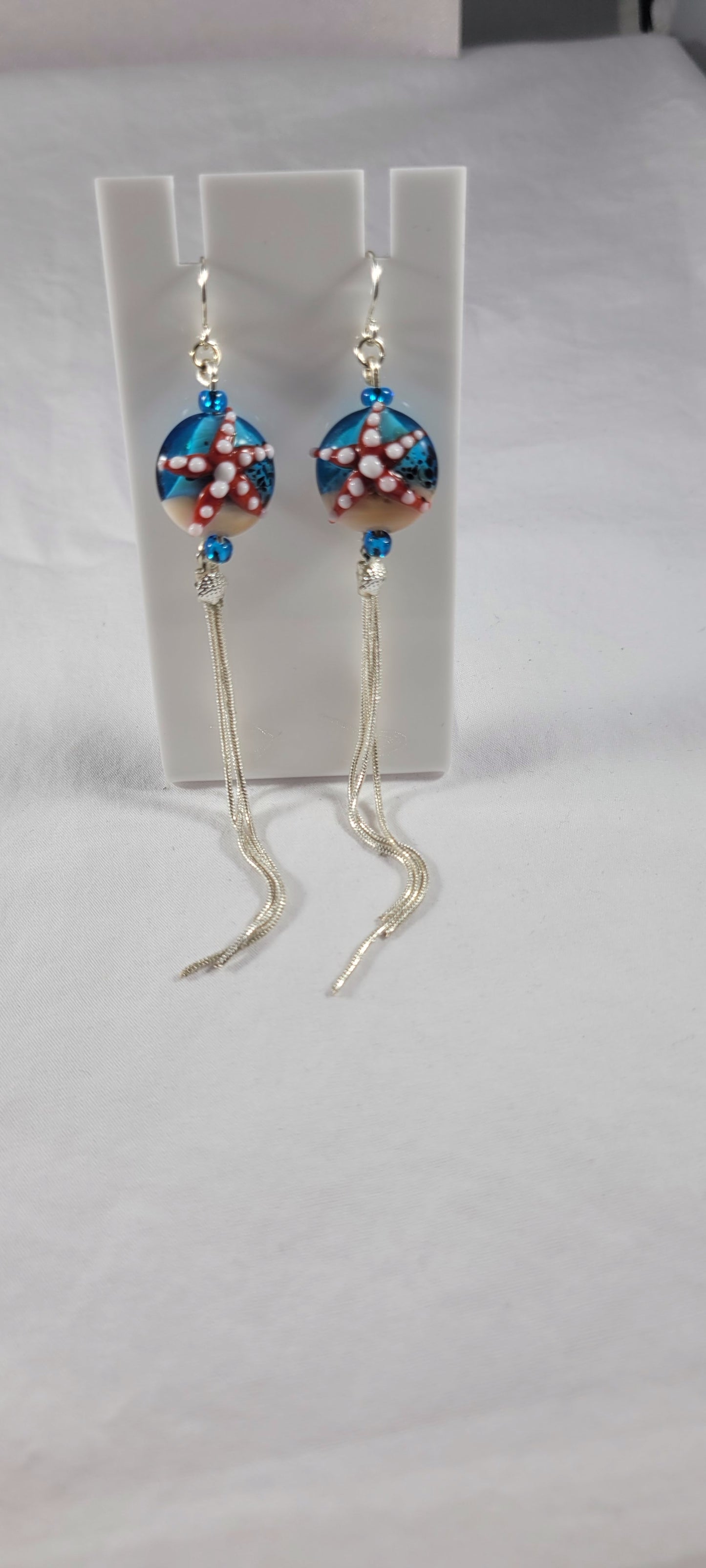 Starfish dangling earrings